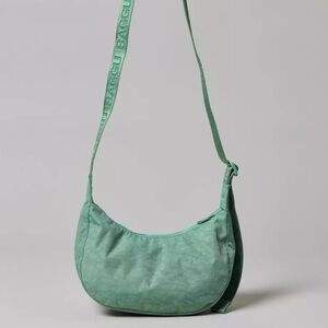 BAGGU Small Nylon Crescent Bag